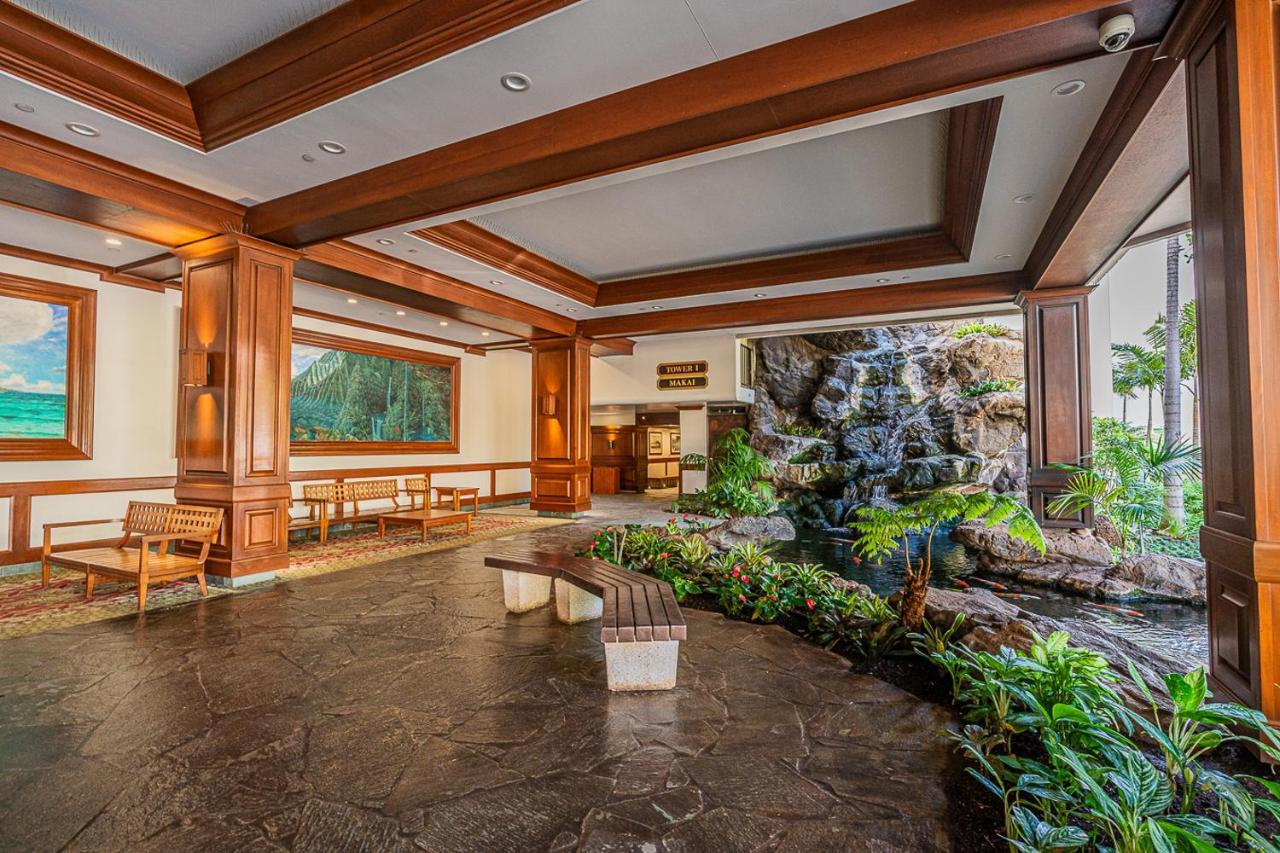 Free Parking, Pool, Sauna, Spa, Wifi, Bbq, Ac - Waikiki Banyan Гонолулу Екстер'єр фото
