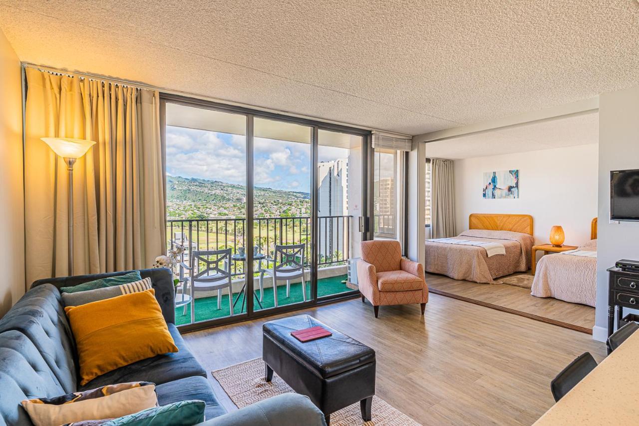 Free Parking, Pool, Sauna, Spa, Wifi, Bbq, Ac - Waikiki Banyan Гонолулу Екстер'єр фото
